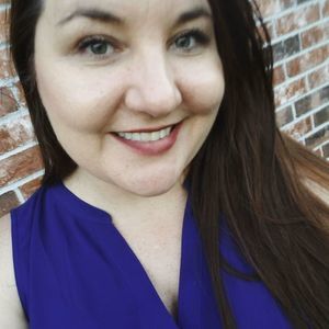 Meet your Posher, Lorrie